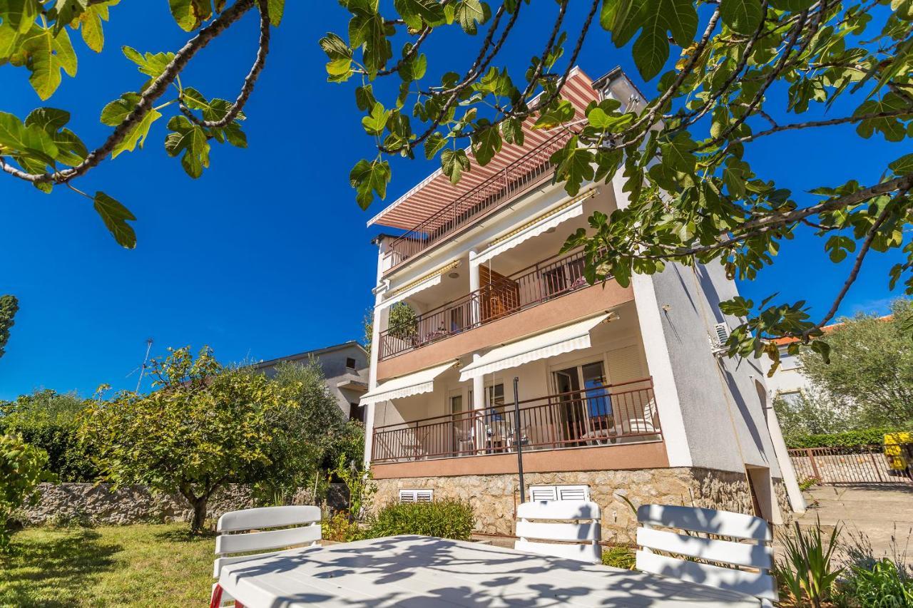 Apartments Antun Krk Island Esterno foto