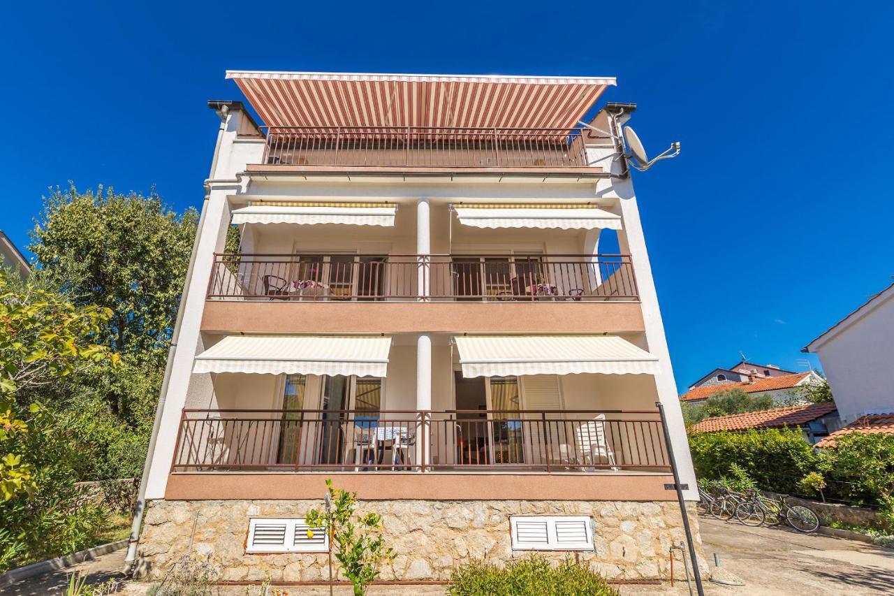 Apartments Antun Krk Island Esterno foto