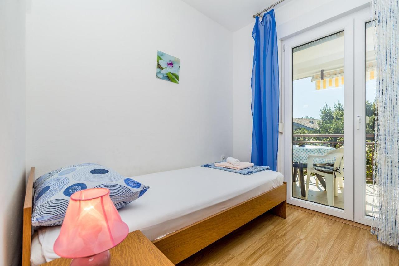 Apartments Antun Krk Island Esterno foto